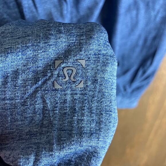 Lululemon Mens Sweatshirt Blue Pullover Metal Vent Tech Lightweight Stretch M - Picture 6 of 11
